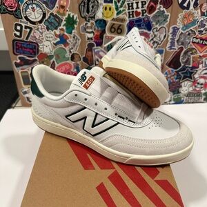 New Balance Numeric 440 V2 White/Green Size 8m Brand New with Box